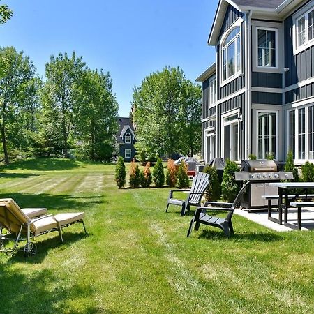 New Blue Mountain Village Snowbridge Executive Townhome Sleeps 10 With Outdoor Pool And Shuttle Nottawa Екстериор снимка