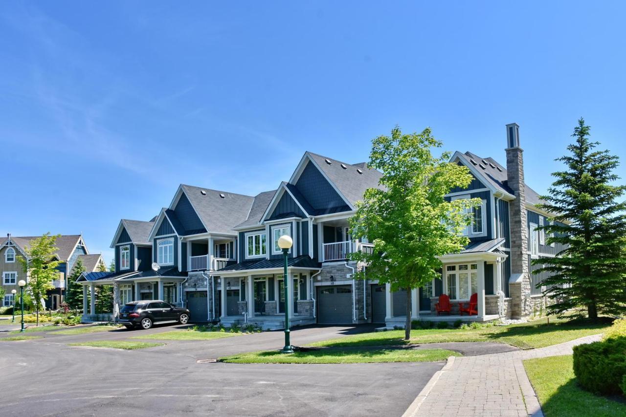 New Blue Mountain Village Snowbridge Executive Townhome Sleeps 10 With Outdoor Pool And Shuttle Nottawa Екстериор снимка