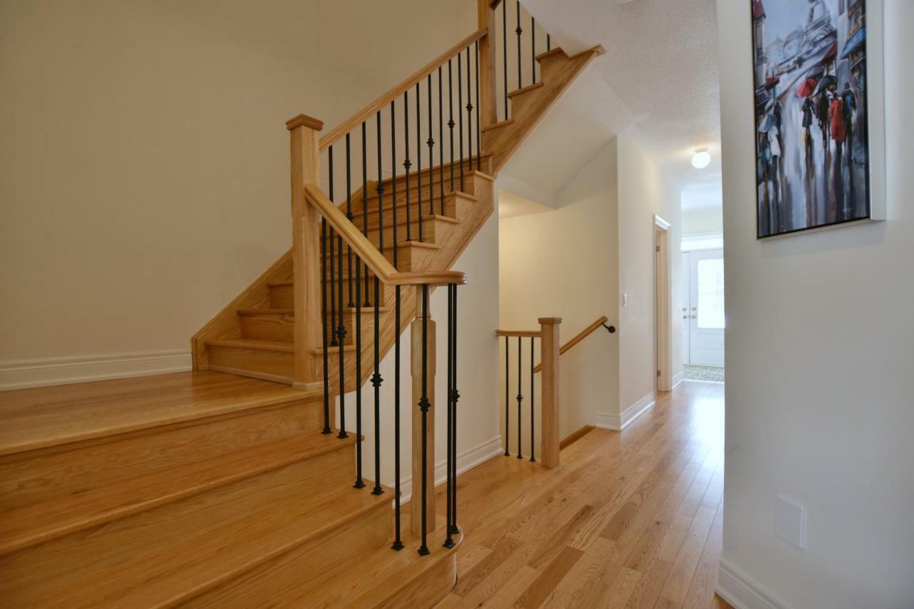 New Blue Mountain Village Snowbridge Executive Townhome Sleeps 10 With Outdoor Pool And Shuttle Nottawa Екстериор снимка