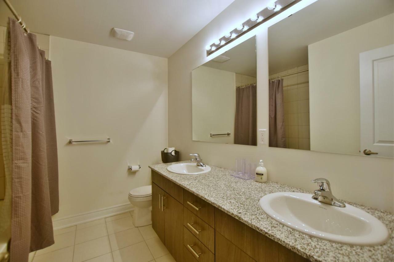 New Blue Mountain Village Snowbridge Executive Townhome Sleeps 10 With Outdoor Pool And Shuttle Nottawa Екстериор снимка